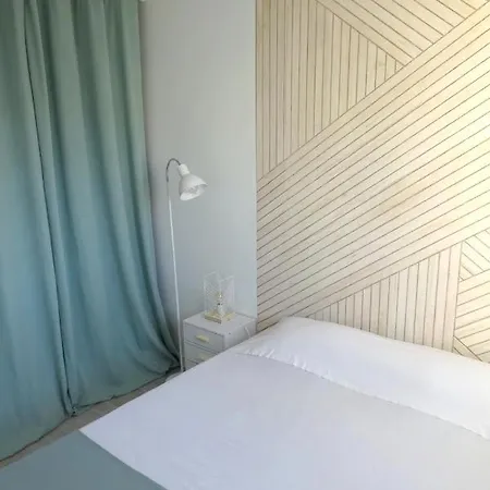 Le Cordelia - T2 - Vue Jardin Et Piscine - Proche Du Port - Parking Prive *