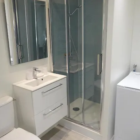 Apartamento Le Cordelia - T2 - Vue Jardin Et Piscine - Proche Du Port - Parking Prive