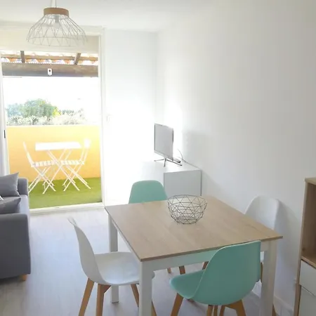 Le Cordelia - T2 - Vue Jardin Et Piscine - Proche Du Port - Parking Prive Apartamento *